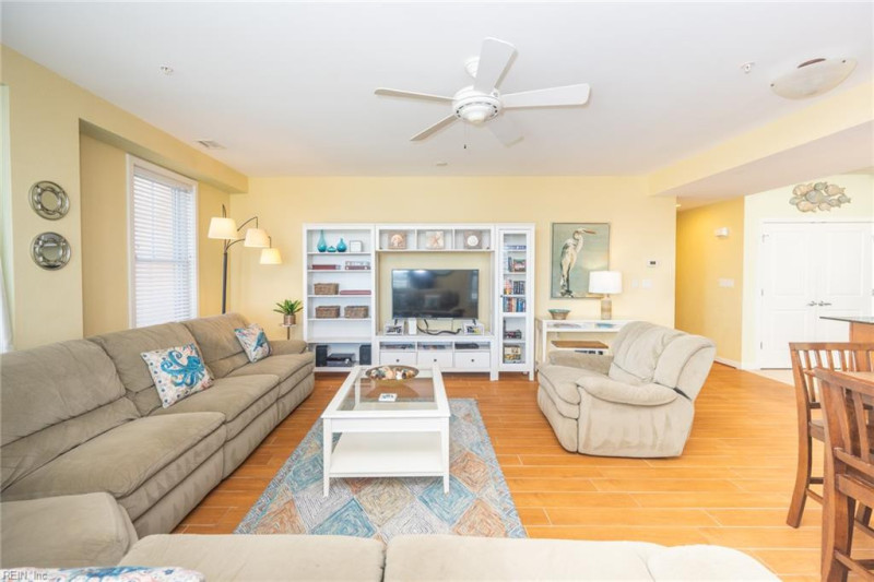Photo 5 of 40 residential for sale in Virginia Beach virginia