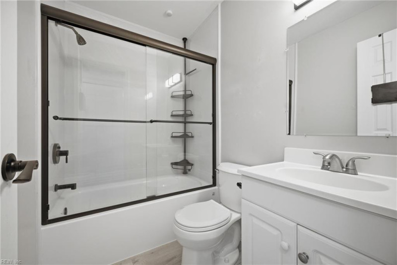 Photo 16 of 35 residential for sale in Virginia Beach virginia