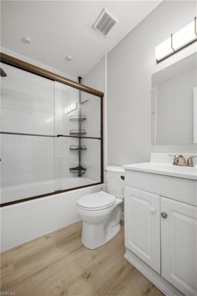 Photo 17 of 35 residential for sale in Virginia Beach virginia