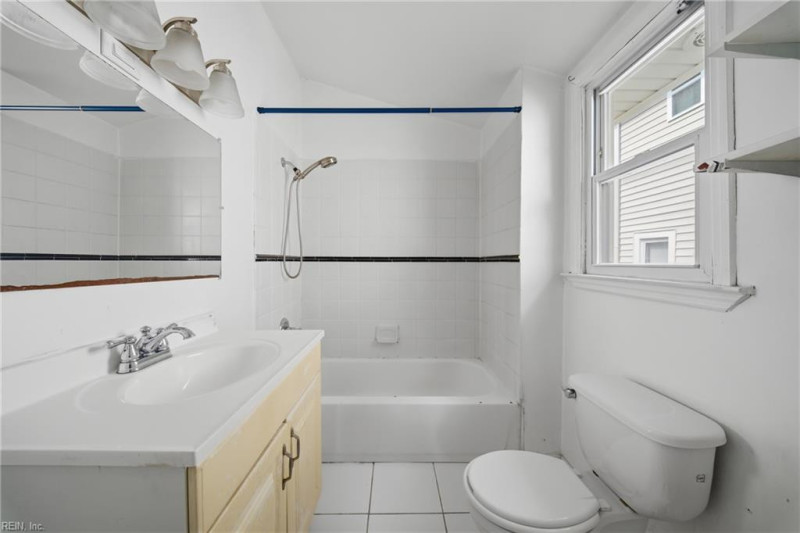 Photo 13 of 22 residential for sale in Norfolk virginia