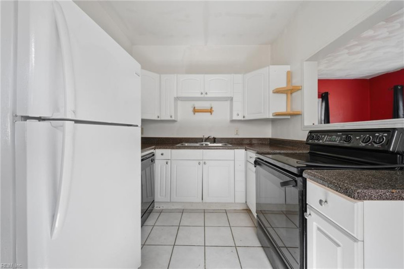 Photo 5 of 22 residential for sale in Norfolk virginia