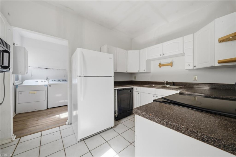 Photo 6 of 22 residential for sale in Norfolk virginia