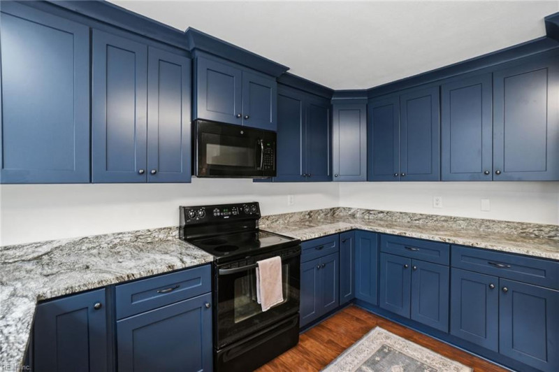 Photo 11 of 47 residential for sale in Virginia Beach virginia