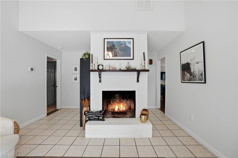Photo 17 of 47 residential for sale in Virginia Beach virginia