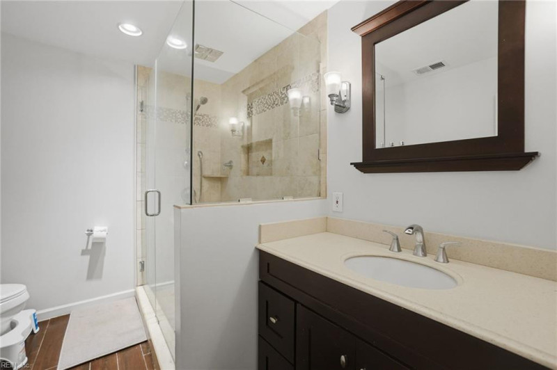 Photo 27 of 47 residential for sale in Virginia Beach virginia