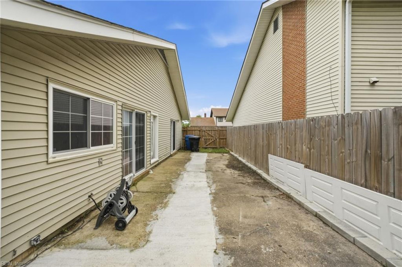 Photo 34 of 47 residential for sale in Virginia Beach virginia