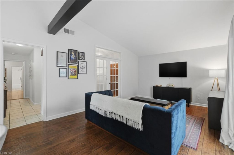Photo 6 of 47 residential for sale in Virginia Beach virginia