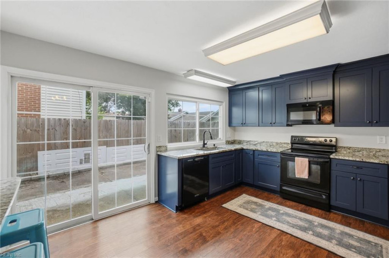 Photo 9 of 47 residential for sale in Virginia Beach virginia