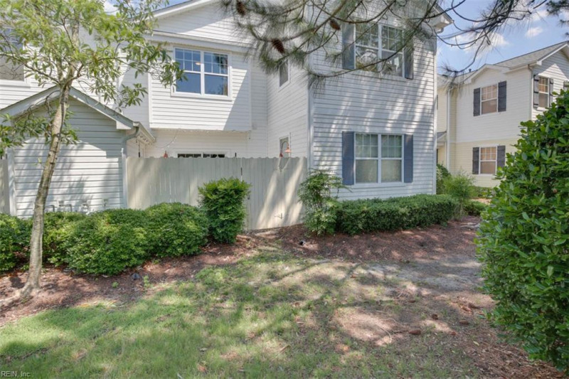 Photo 40 of 43 residential for sale in Chesapeake virginia