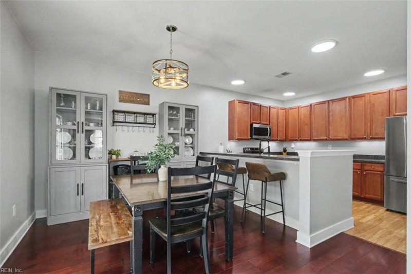 Photo 9 of 43 residential for sale in Chesapeake virginia