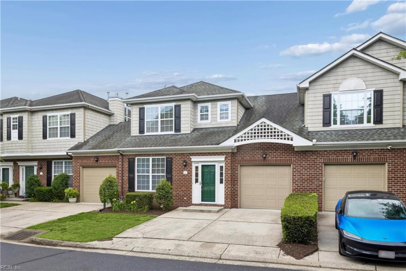 Photo 1 of 46 residential for sale in Chesapeake virginia