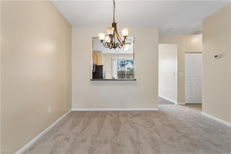 Photo 10 of 46 residential for sale in Chesapeake virginia