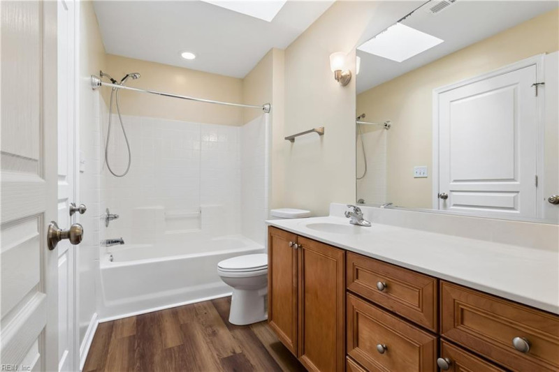 Photo 22 of 46 residential for sale in Chesapeake virginia