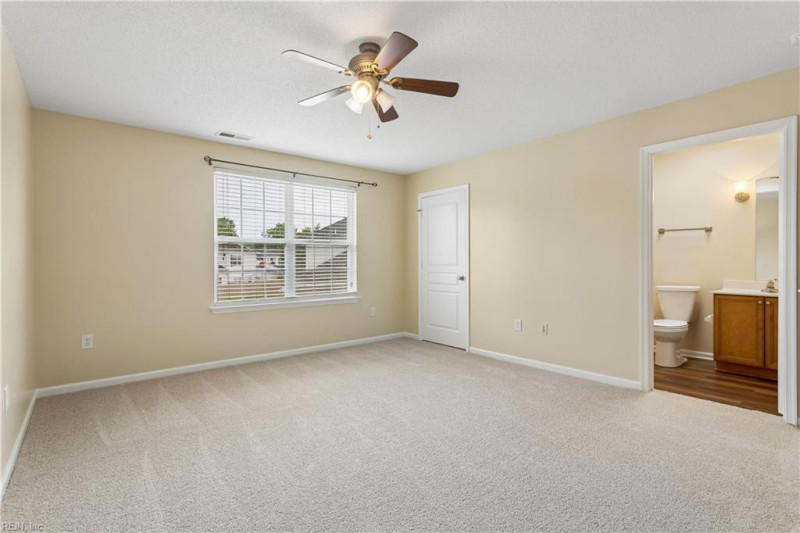 Photo 34 of 46 residential for sale in Chesapeake virginia