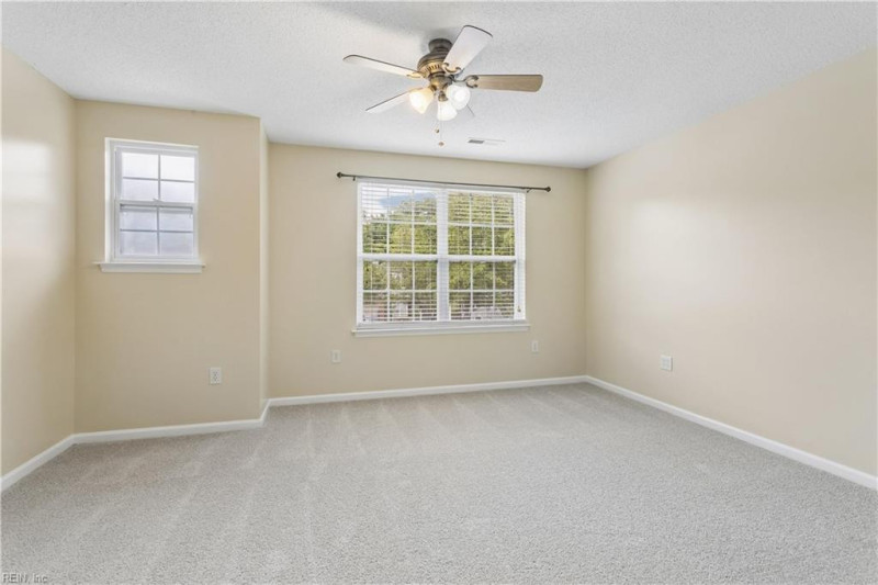 Photo 37 of 46 residential for sale in Chesapeake virginia