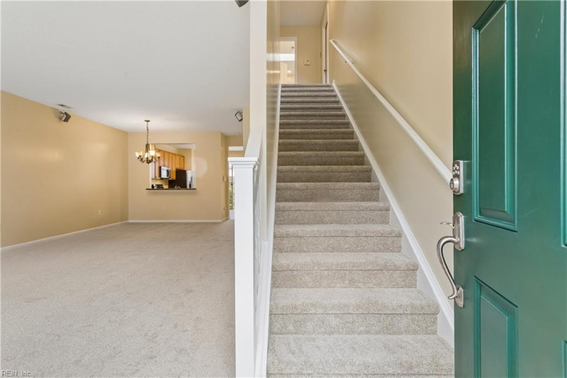Photo 4 of 46 residential for sale in Chesapeake virginia