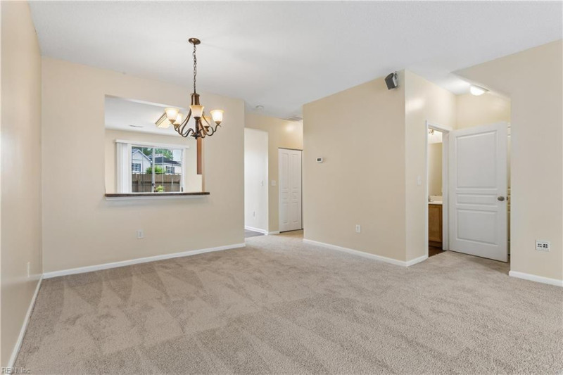 Photo 7 of 46 residential for sale in Chesapeake virginia