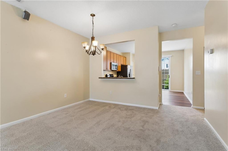 Photo 8 of 46 residential for sale in Chesapeake virginia