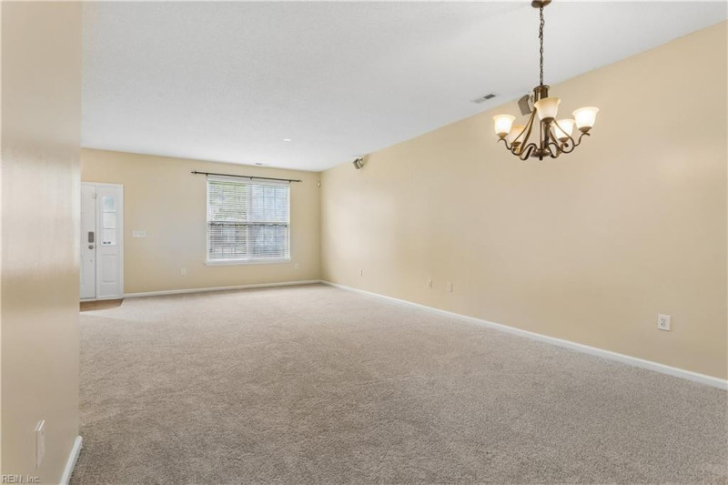 Photo 9 of 46 residential for sale in Chesapeake virginia