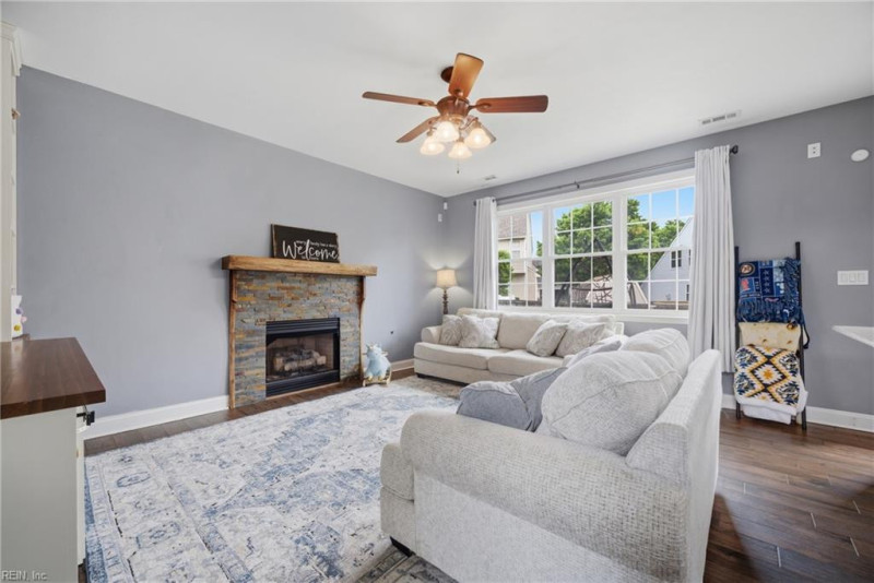 Photo 12 of 48 residential for sale in Suffolk virginia