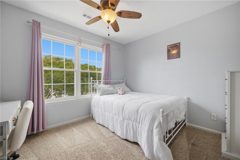 Photo 18 of 48 residential for sale in Suffolk virginia