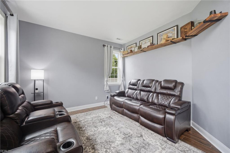 Photo 4 of 48 residential for sale in Suffolk virginia