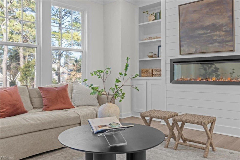Photo 2 of 31 residential for sale in Virginia Beach virginia