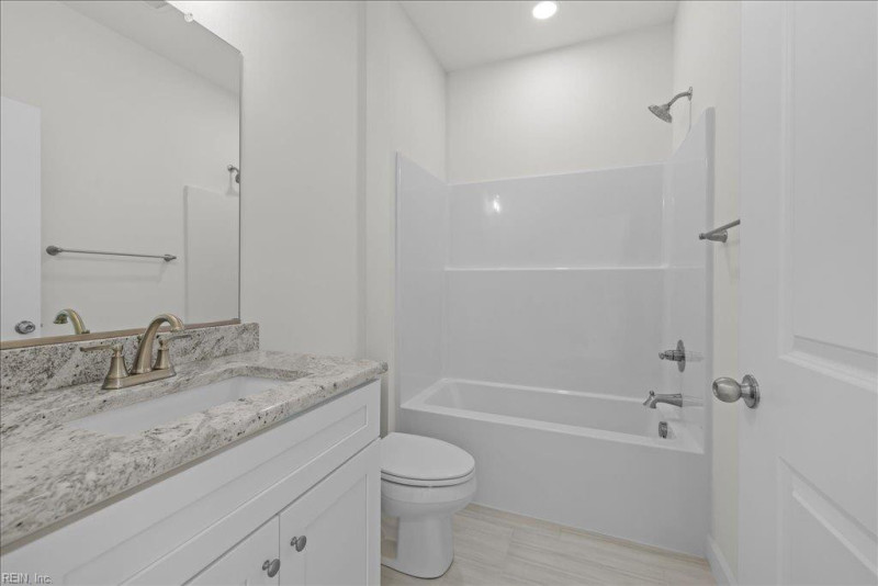 Photo 5 of 31 residential for sale in Virginia Beach virginia