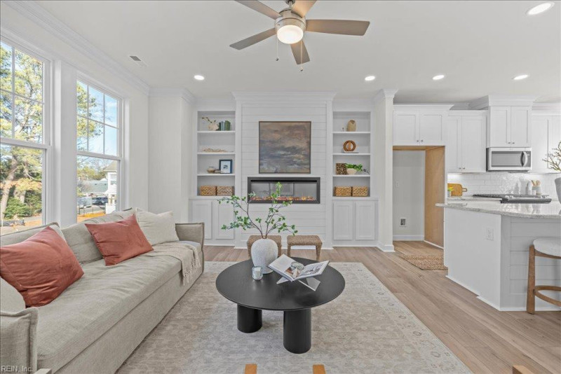 Photo 8 of 31 residential for sale in Virginia Beach virginia