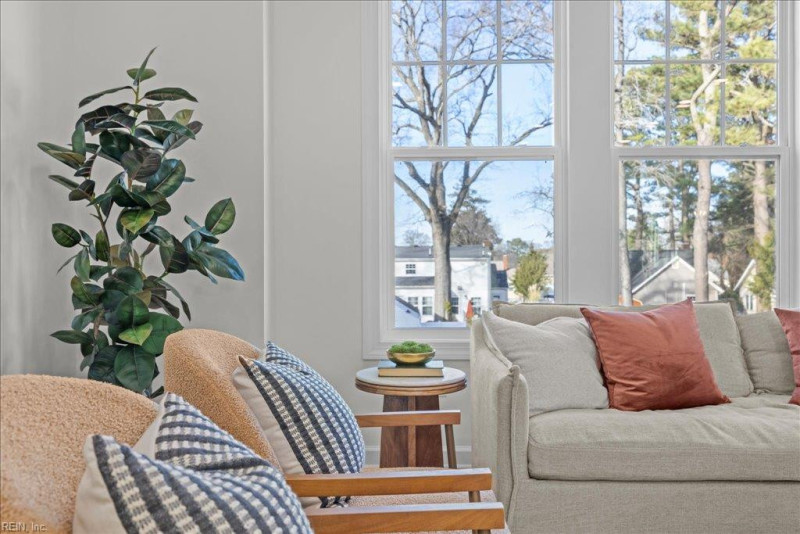 Photo 9 of 31 residential for sale in Virginia Beach virginia