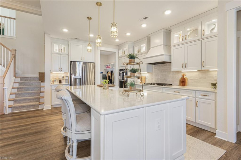 Photo 10 of 40 residential for sale in Virginia Beach virginia