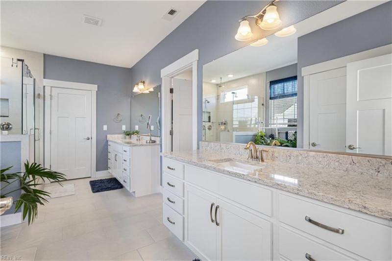 Photo 17 of 40 residential for sale in Virginia Beach virginia