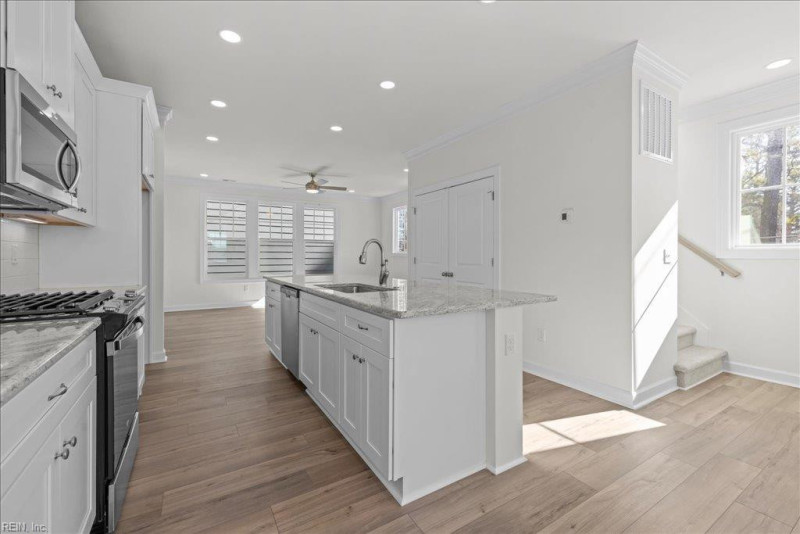 Photo 13 of 24 residential for sale in Virginia Beach virginia