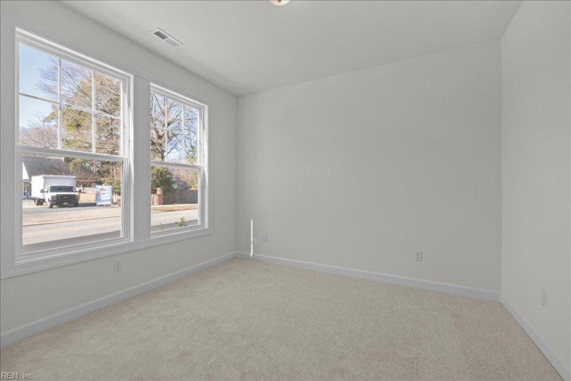 Photo 4 of 24 residential for sale in Virginia Beach virginia