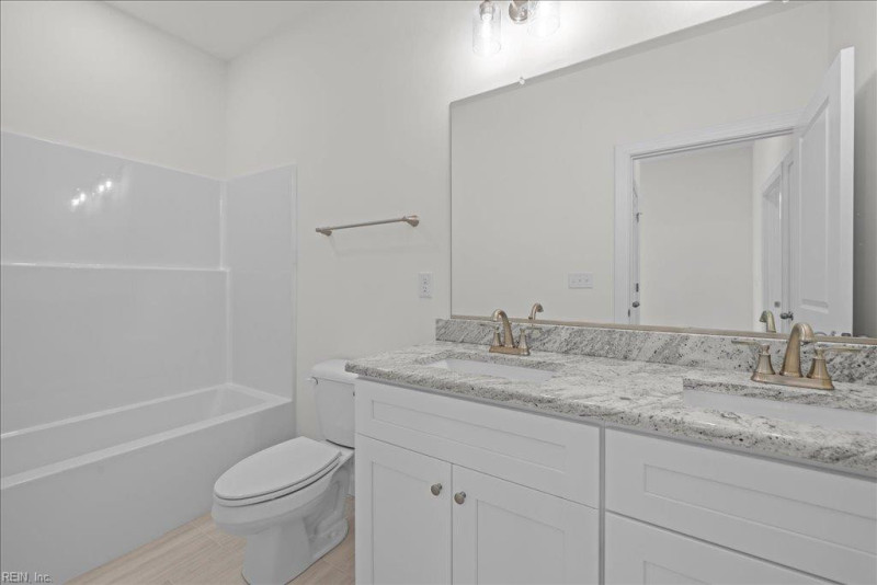 Photo 5 of 24 residential for sale in Virginia Beach virginia
