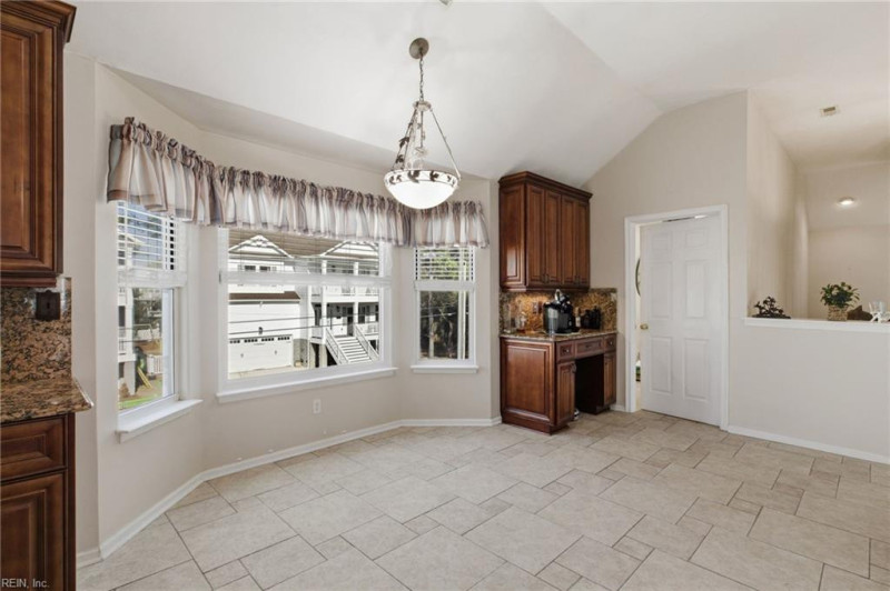 Photo 21 of 40 residential for sale in Norfolk virginia