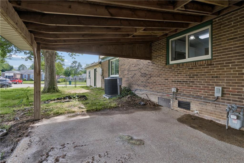 Photo 34 of 45 residential for sale in Newport News virginia