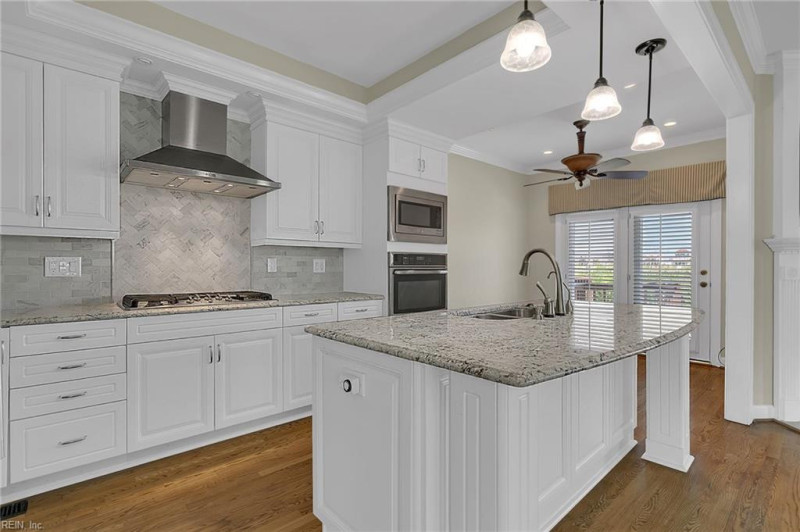 Photo 7 of 50 residential for sale in Hampton virginia