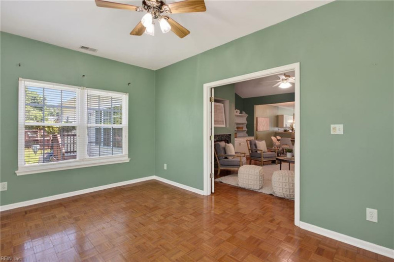 Photo 15 of 24 residential for sale in Portsmouth virginia