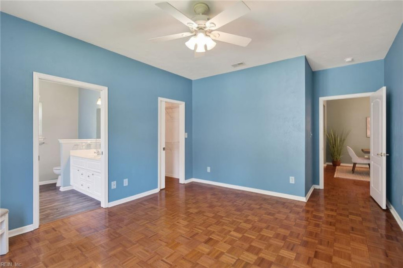 Photo 18 of 24 residential for sale in Portsmouth virginia