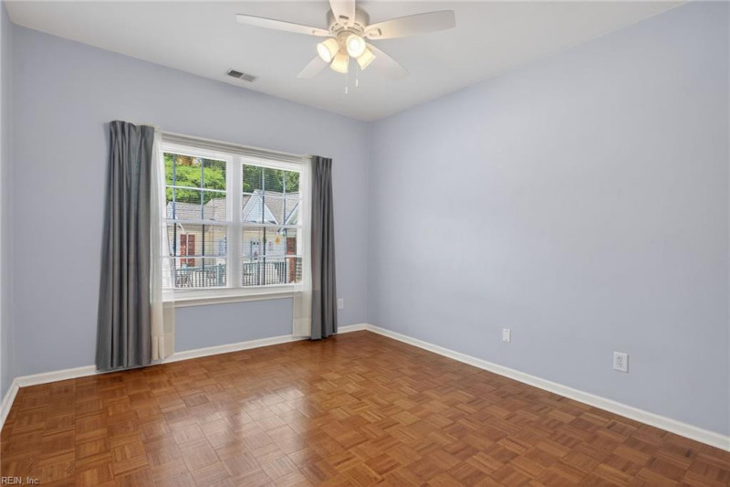 Photo 20 of 24 residential for sale in Portsmouth virginia