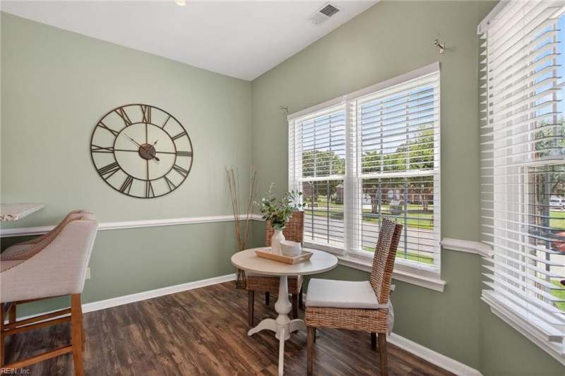 Photo 3 of 24 residential for sale in Portsmouth virginia
