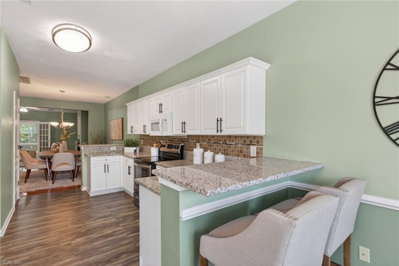 Photo 4 of 24 residential for sale in Portsmouth virginia