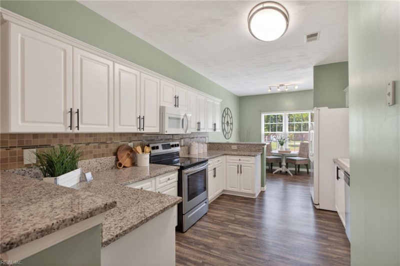 Photo 6 of 24 residential for sale in Portsmouth virginia