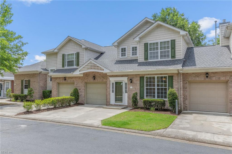 Photo 2 of 48 residential for sale in Chesapeake virginia