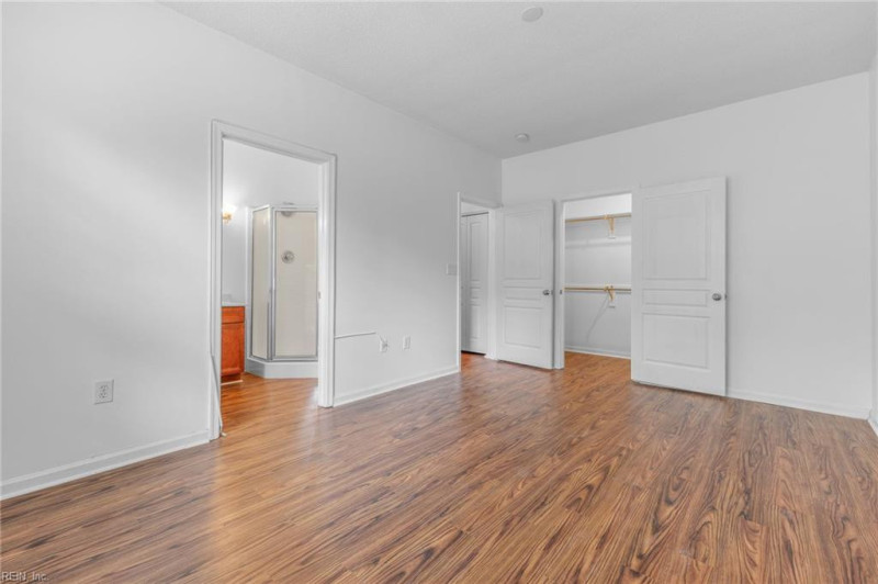Photo 24 of 48 residential for sale in Chesapeake virginia