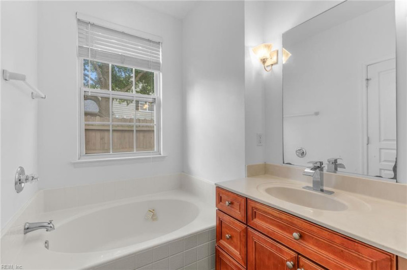 Photo 26 of 48 residential for sale in Chesapeake virginia