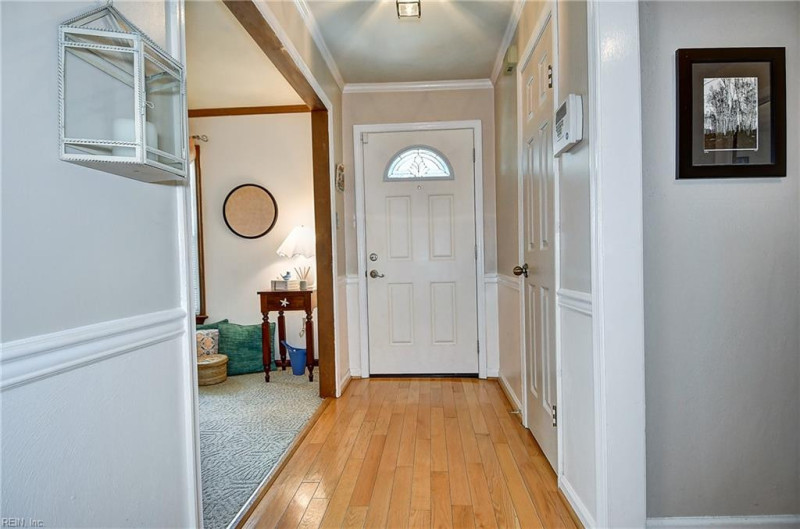 Photo 2 of 44 residential for sale in Virginia Beach virginia