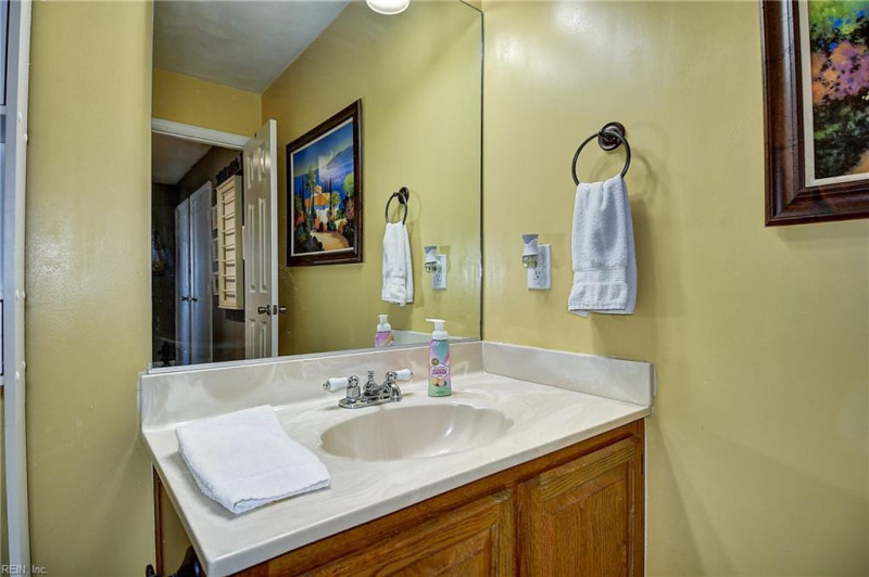 Photo 27 of 44 residential for sale in Virginia Beach virginia
