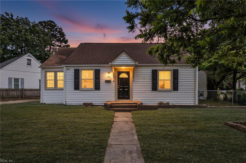 Photo 1 of 47 residential for sale in Norfolk virginia